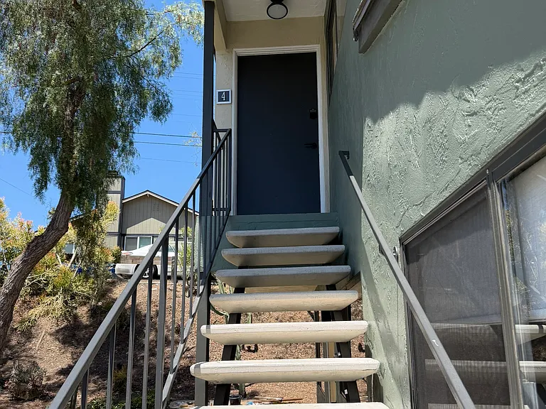 4430 Laurel St #4 — Photo 25