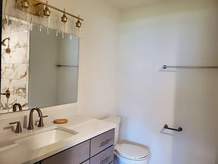 18625 Lola Dr — Photo 18