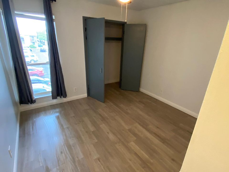 1st image of 4601 Carlisle Blvd NE APT C12