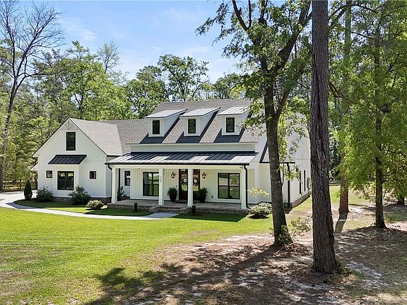 2nd image of 364 Long Pond Road