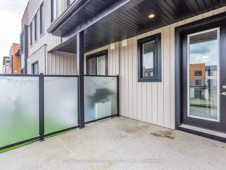 941 Manhattan Way — Photo 34