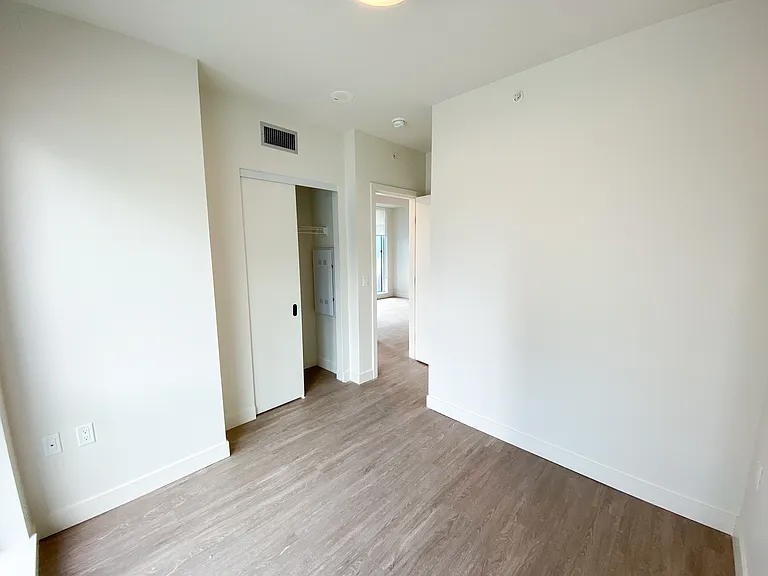 9873 King George Blvd — Photo 101