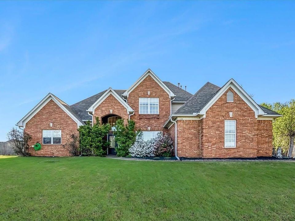 1st image of 134 Rembert Dr