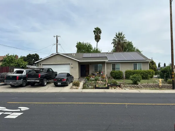 15804 Cambridge Dr, Lathrop, CA 95330