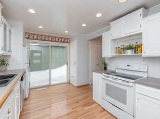 11136 Abbott Ln, Minnetonka, MN 55343