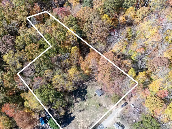519 23rd St N, La Follette, TN 37766
