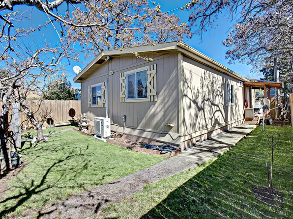 1115 9th St, Hood River, OR 97031