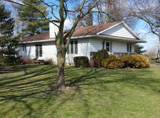 1724 N 1300 East Rd, Gilman, IL 60938