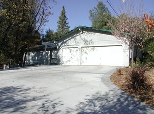 21818 Phoenix Lake Rd, Sonora, CA 95370