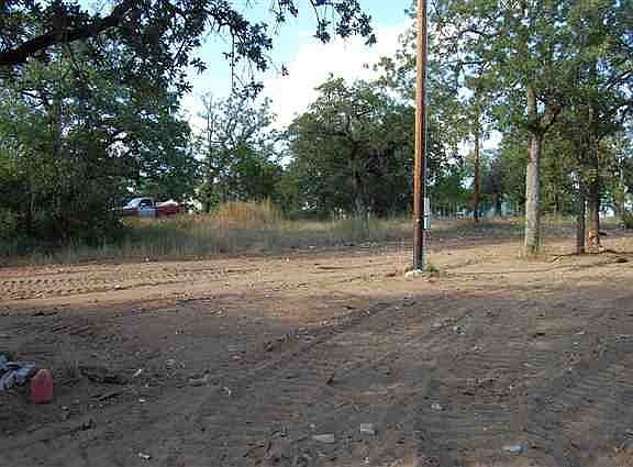 4th image of 654 Horseshoe Dr