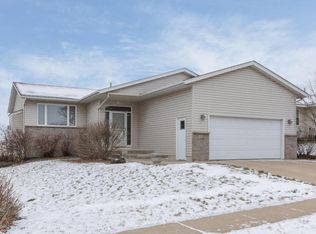 4933 Valley Dr NW, Rochester, MN 55901