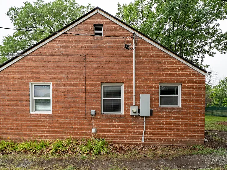 410 Newsom St — Photo 12