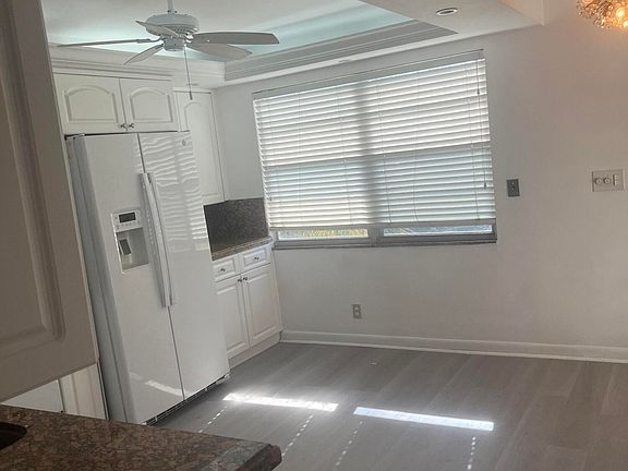 4th image of 4302 Martinique Circle #M3