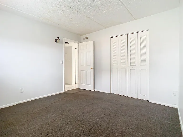 694 Michigan Ct #2 — Photo 24