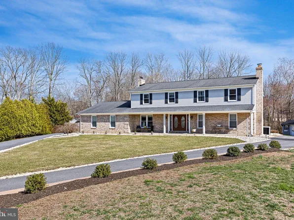 73 Bristle Cone Dr, Bear, DE 19701