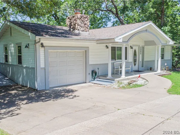1391 Peach Blossom Ln, Osage Beach, MO 65065