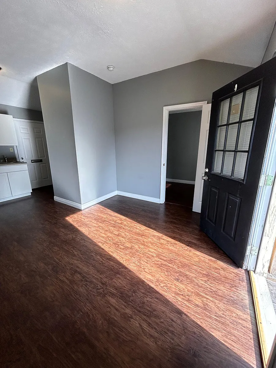 Building Photo - 504 Flemingsburg Rd #X