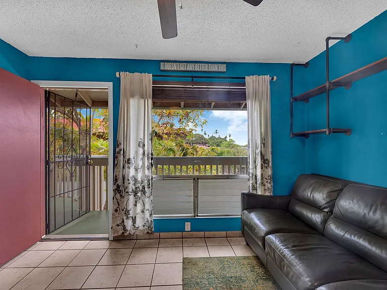 2136 Konou Pl #202 — Photo 3