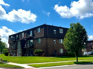 7101 166th St APT 1C, Tinley Park, IL 60477