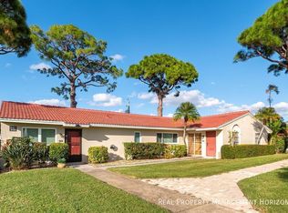 2169 Pueblo Cir #18, Sarasota, FL 34231