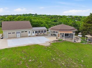 6828 Chris Ct, Manhattan, KS 66503