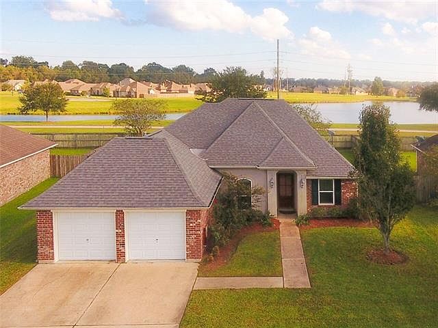 1st image of 522 Oak Point Dr