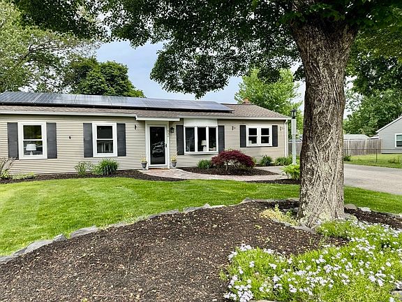 2nd image of 534 Hogg Memorial Dr