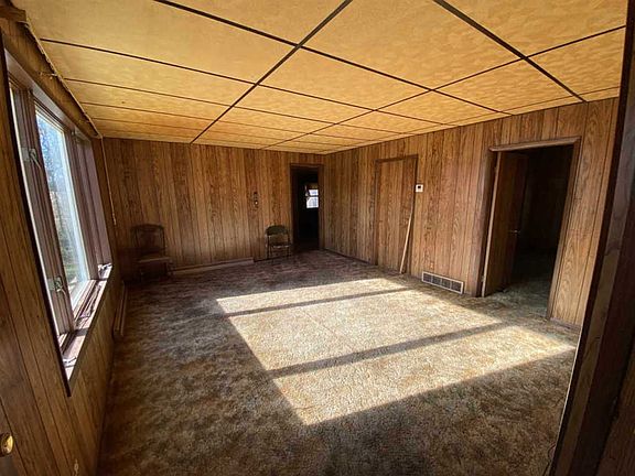 3rd image of 408 James St