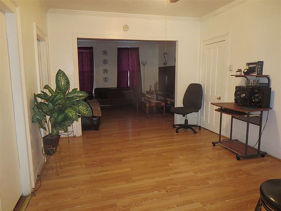 3rd image of 2 Marvin Ave
