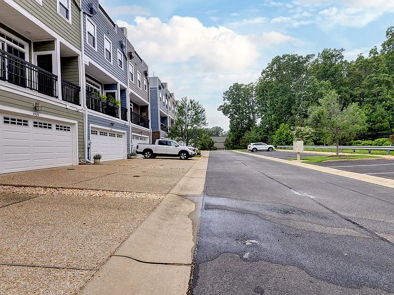 4939 Settlers Market Blvd — Photo 39