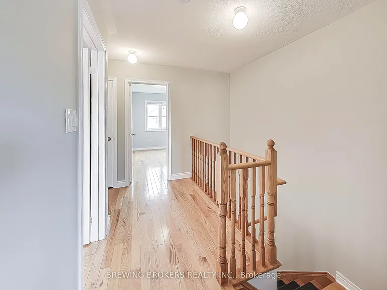 33 Pearcey Cres — Photo 16