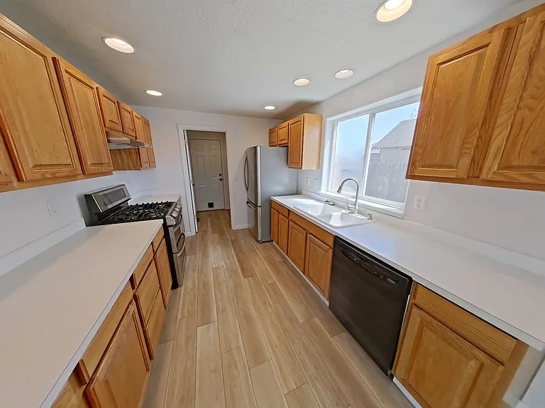 910 Arrow Leaf Ave — Photo 4