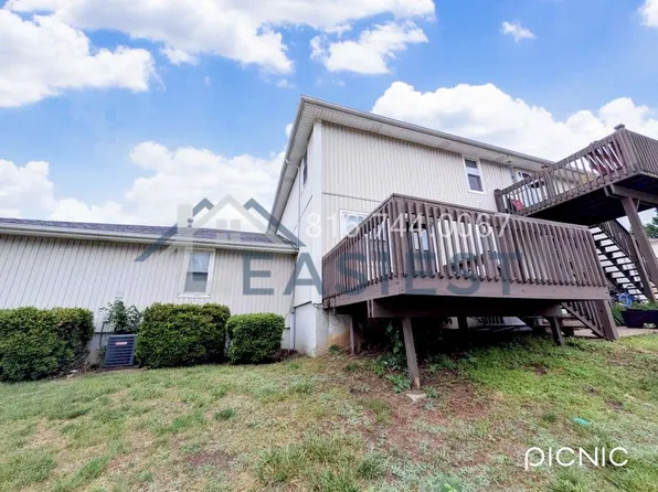 8703 NW 82nd Ter Unit B, Kansas City, MO 64152