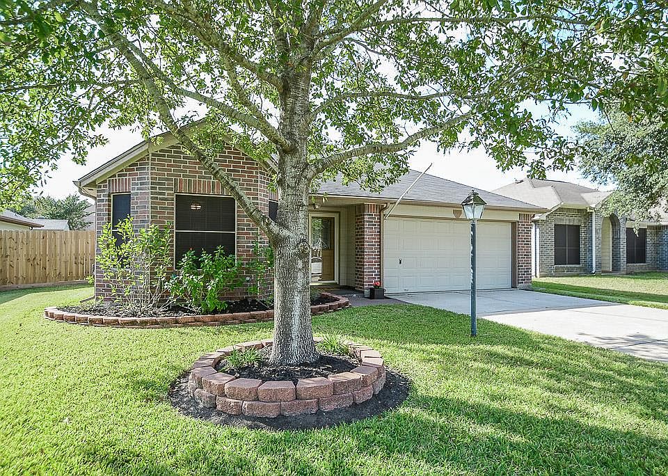 1st image of 18207 Lundar Ln