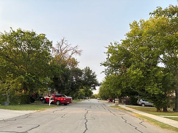 4th image of 4820 Melodylane St