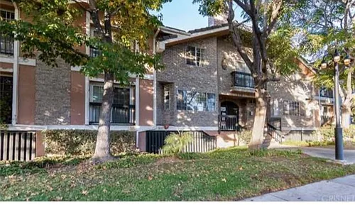 147 W Acacia Ave #114 Photo 1