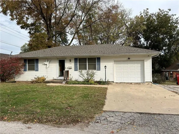 114 S 21st St, Lexington, MO 64067