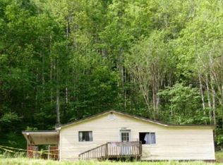 711 Frog Pond Rd, Inez, KY 41224