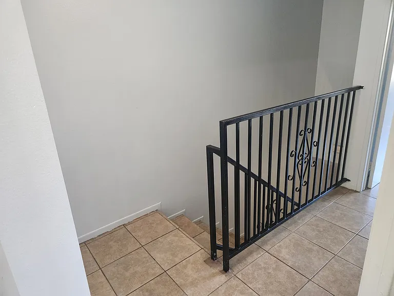 124 W Truslow Ave #4 — Photo 11