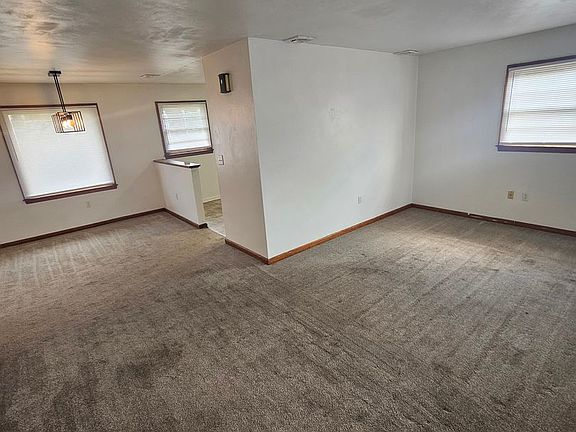 4th image of 4521 Northridge St NE #3B-2BA