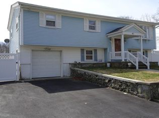 433 Nichols St, Fall River, MA 02720