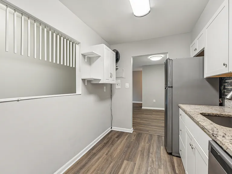 10724 W West Dr #204 — Photo 6