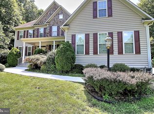 8013 Pinnacle Ridge Dr, Manassas, VA 20112