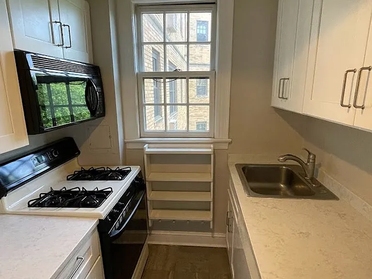 2032 Belmont Rd NW #505 — Photo 11