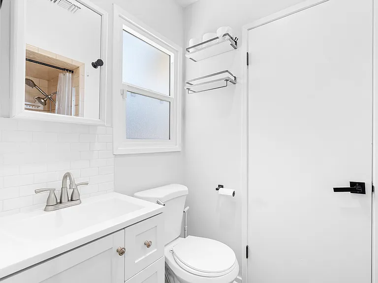 11793 Glencrest Dr — Photo 19