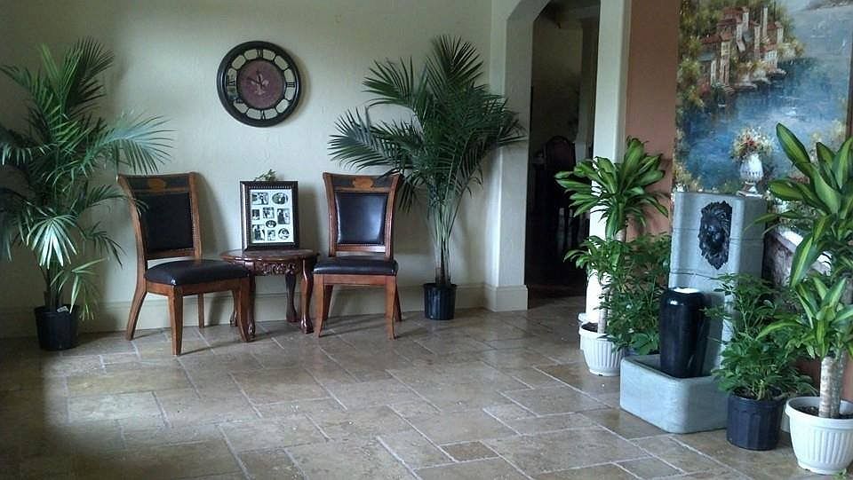 Entry way