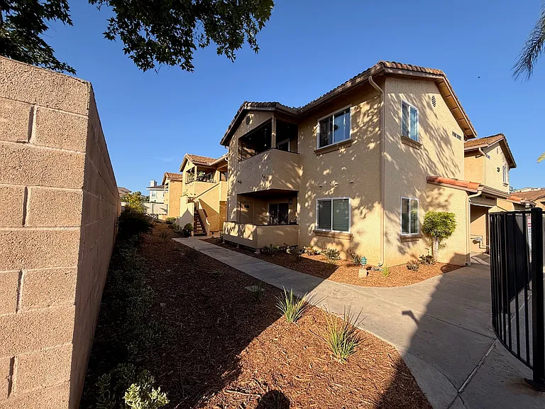 218 Woodland Pkwy #146 — Photo 9