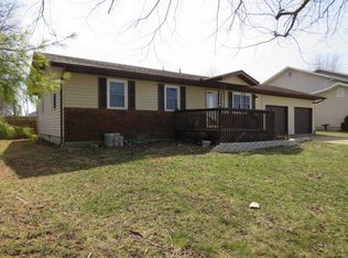 103 E Willow St, Mansfield, MO 65704