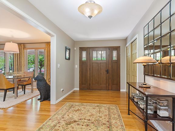 Foyer Prairie Style Front Entry Door