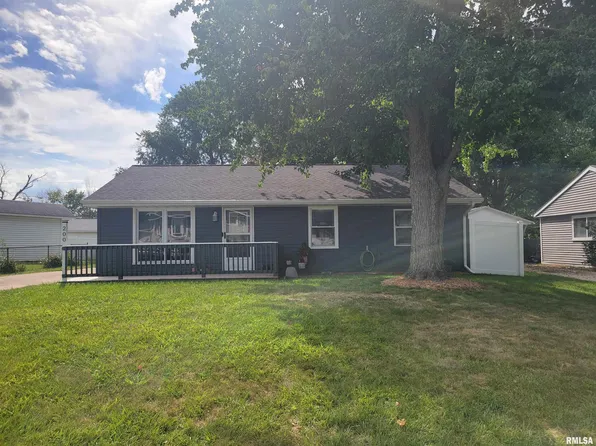 200 N Linnhill Ln, Washington, IL 61571